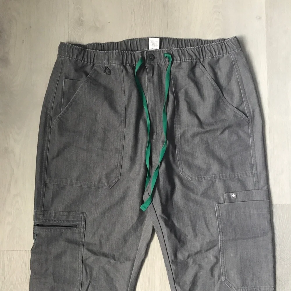 FIGS AXIM GRAY CARGO POCKET STRAIGHT LEG PANTS MENS MEDIUM